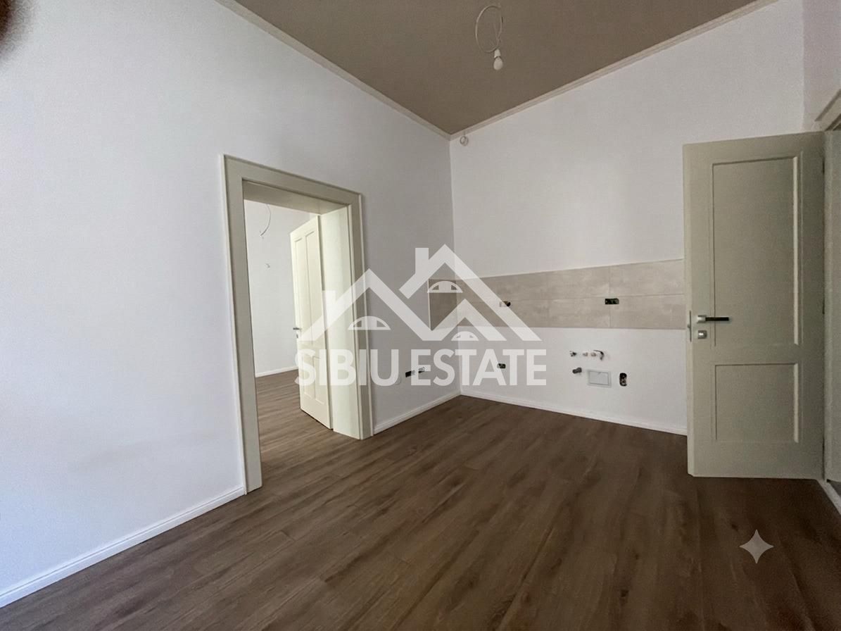 Apartament renovat, în inima Sibiului, pe strada Nicolae Bălcescu - Poză 5