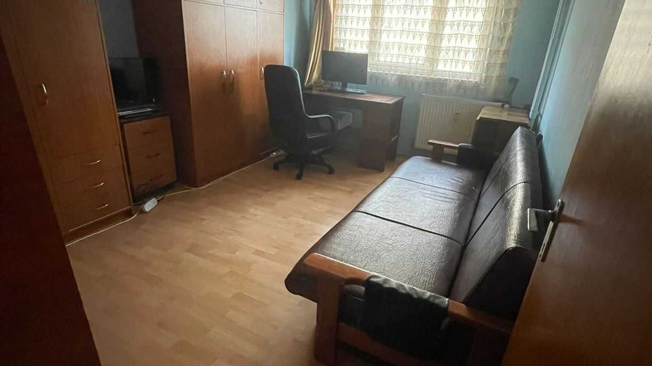 Apartament decomandat cu 4 camere situat pe soseaua Colentina - Poză 4