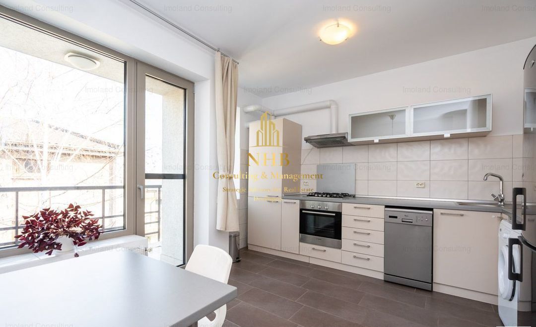 Penthouse 3 camere imens cu terasa generoasa in vila  Baneasa - Poză 14