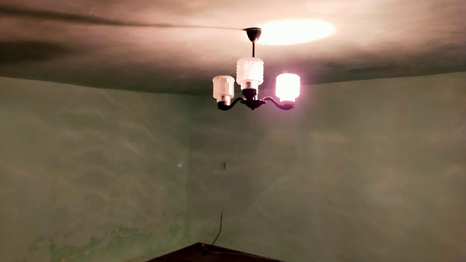 CASA 3 CAMERE IN CARANI - Poză 3