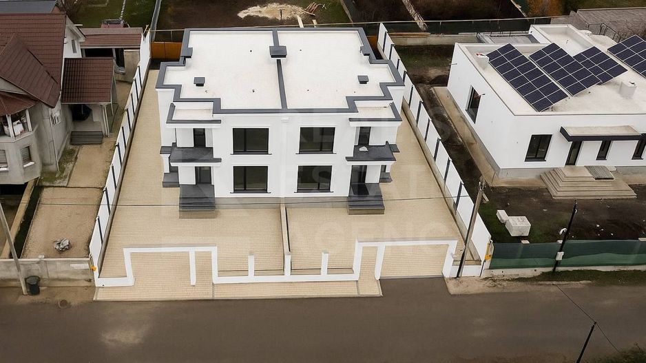 Vânzare, duplex, 3 nivele, str. Frasinilor, Ialoveni - Poză 1