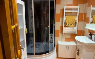 Apartament cu 3 camere, etaj 2, mobilat și utilat, zona GARA - Scoala 8; - Poză 3