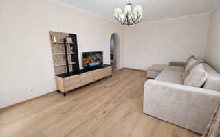 Ultracentral - 3 camere decomandat - 2 băi - 2 balcoane - Poză 2