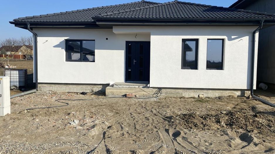 BRASADAS vinde casa NOUA 3 dormitoare 92mp MARTINESTI. - Poză 1