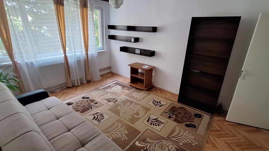 Apartament 2 camere. Zona centrala! - Poză 4