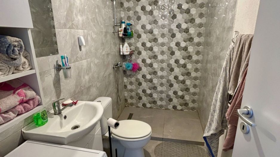 Casă înșiruită-Nojorid - Poză 5