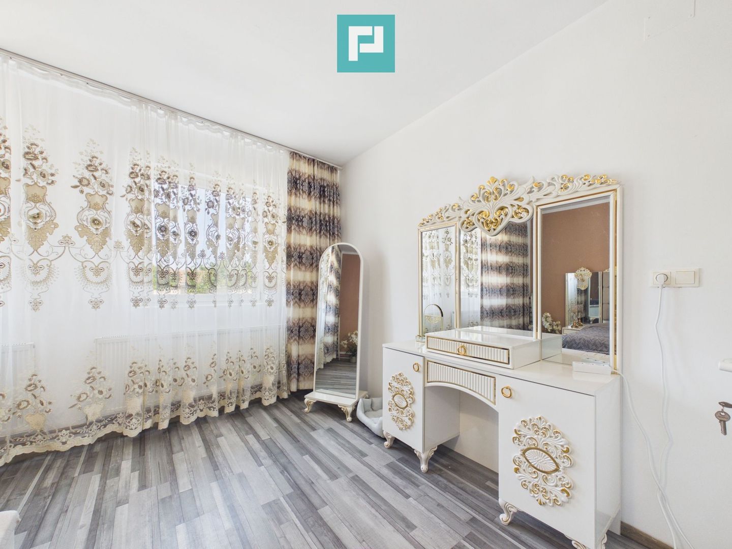 Casă de vânzare în Vânători jud. Arad - Poză 14