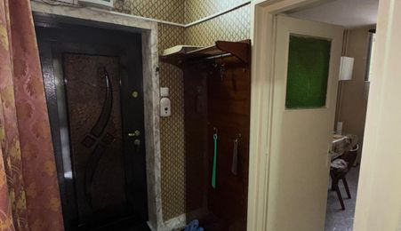 Vand apartament 2 camere,et.1