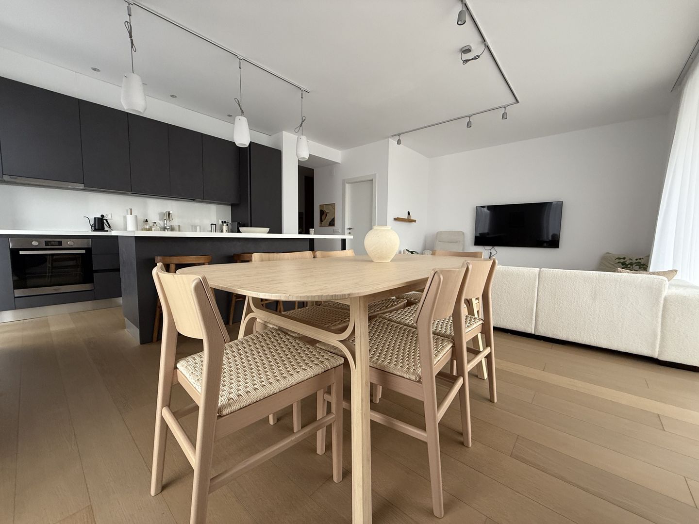 Apartament Jandarmeriei | Stejarii (The Ivy) - Poză 15