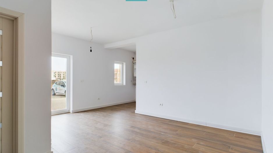 Apartament 1 cameră și dormitor separat, Torontal - Poză 3