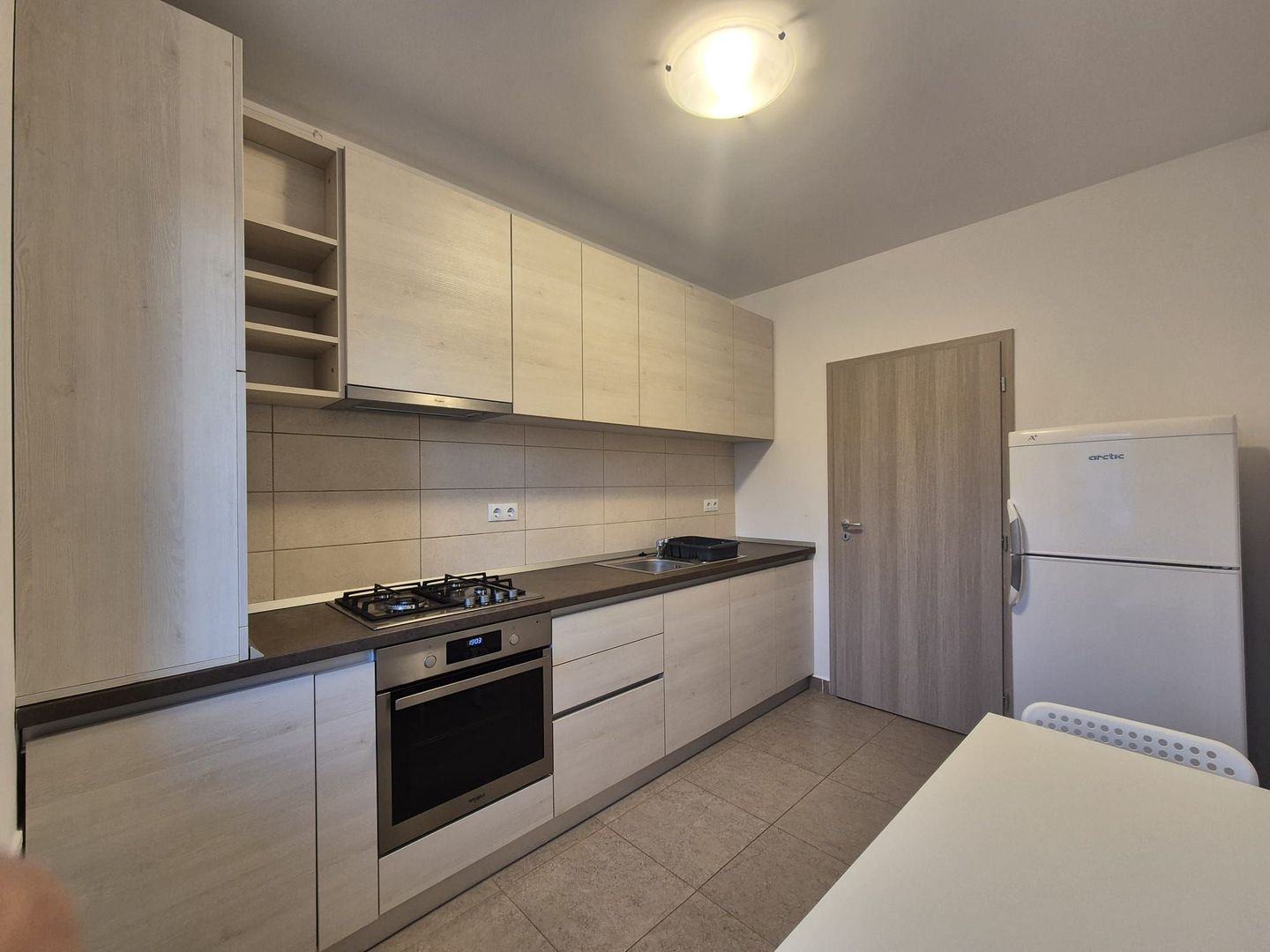 Exclusivitate -Apartament în bloc nou, Intrare Răcădău, cu priveliște spre Tâmpa - Poză 5