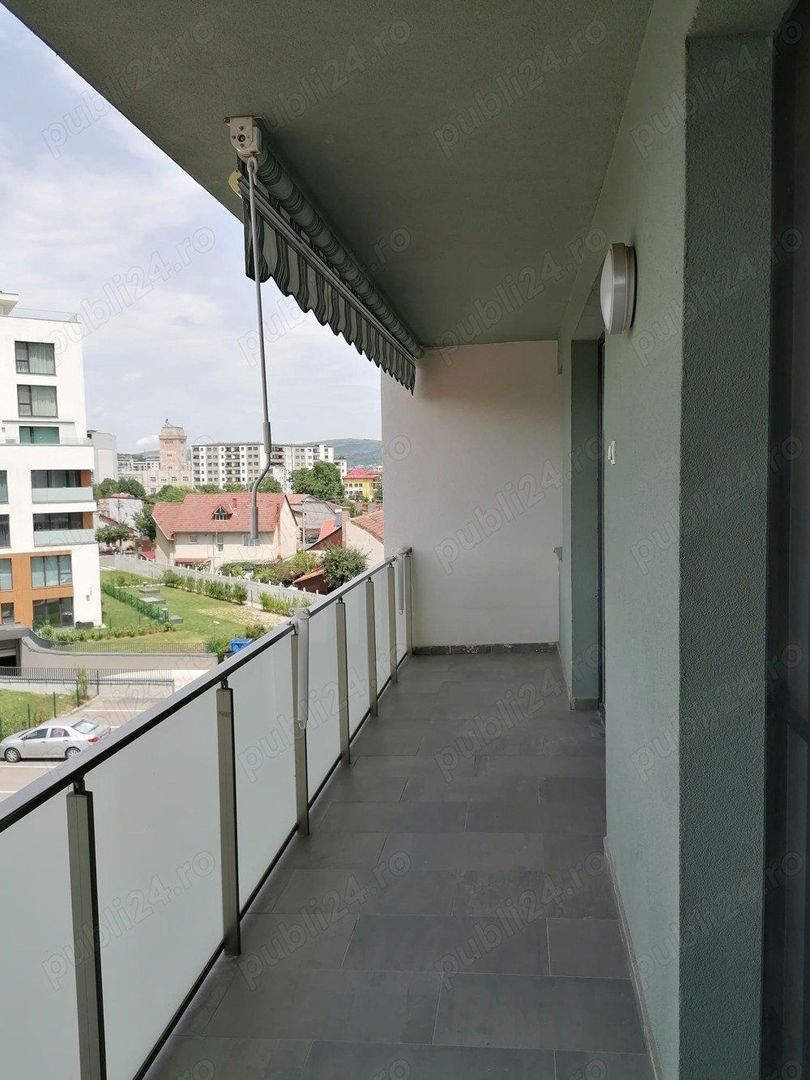 Vanzare apartament 3 camere zona Semicentrala - Poză 1