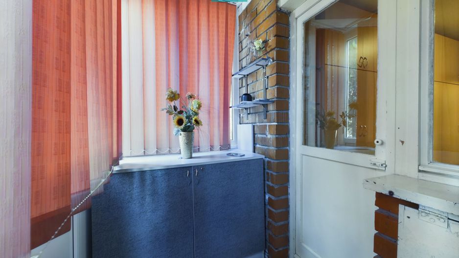 Apartament cu 3 camere pe Aleea Tomis - Poză 5