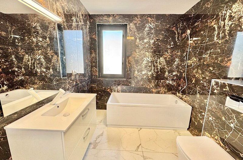 Vila cu bucatarie inclusa -otopeni central - Poză 12