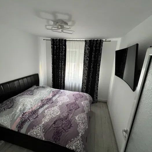 Apartament 4 camere, Micro 38 - Poză 1