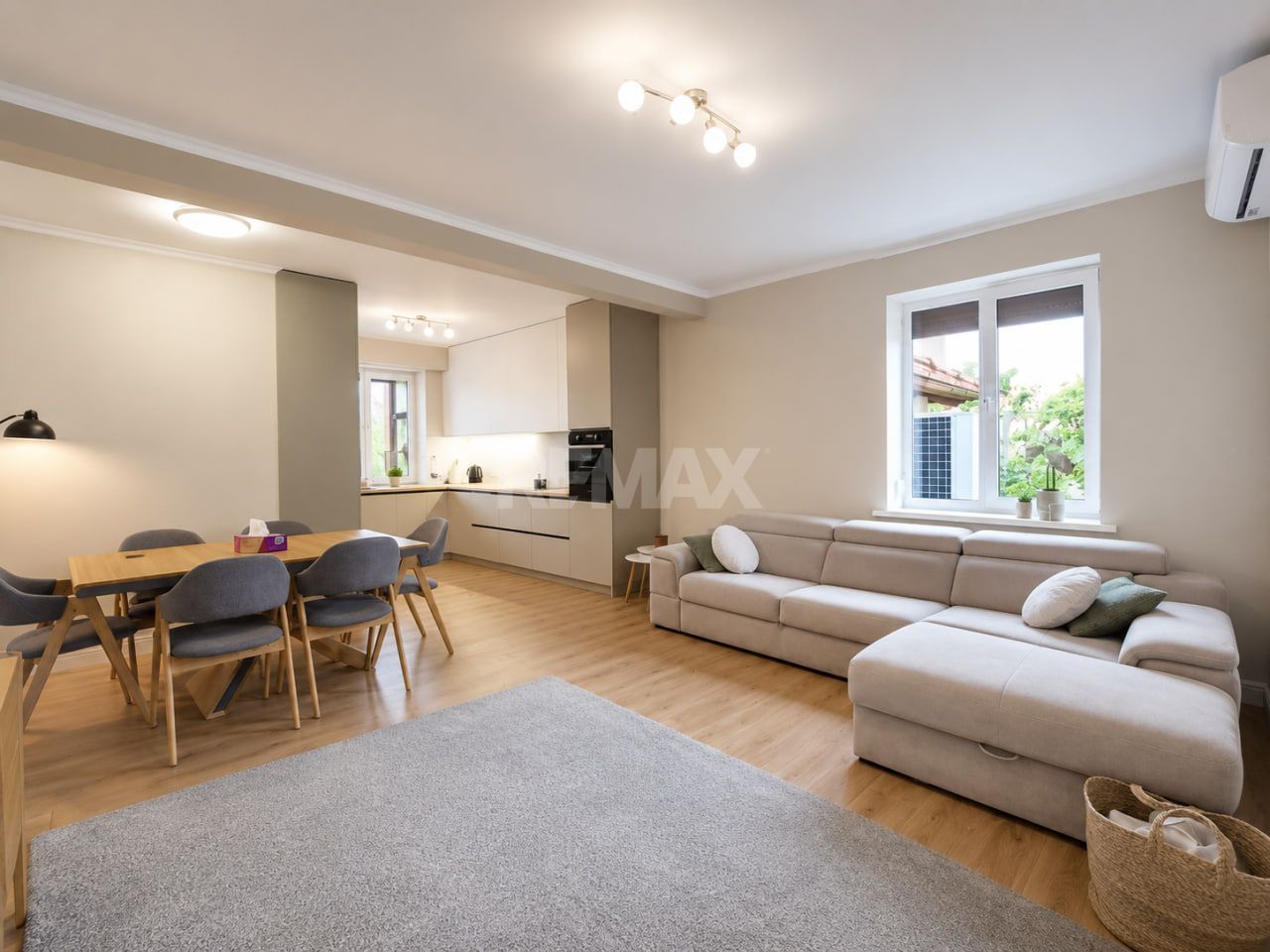 Casă 3 + Living, renovată | 17 ari | Panouri fotovoltaice | Pompă de căldură | Măgdăcești - Poză 4