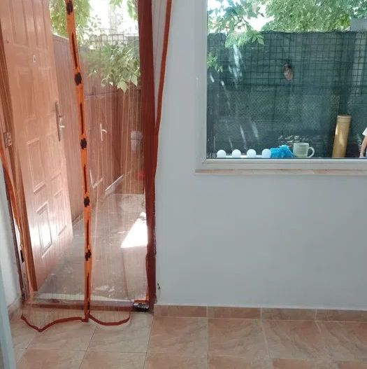 Apartament 2 camere,parter,curte,mobilat/utilat  Eroii Revolutiei - Poză 3