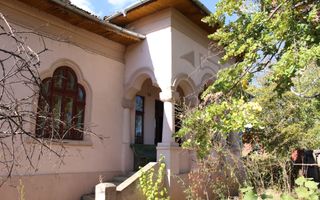 Casă individuală cu 4 camere în Burila Mare, jud. Mehedinți - Poză 1
