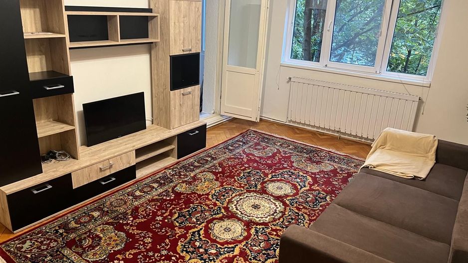 Apartament 3 camere zona Aradului - Poză 1