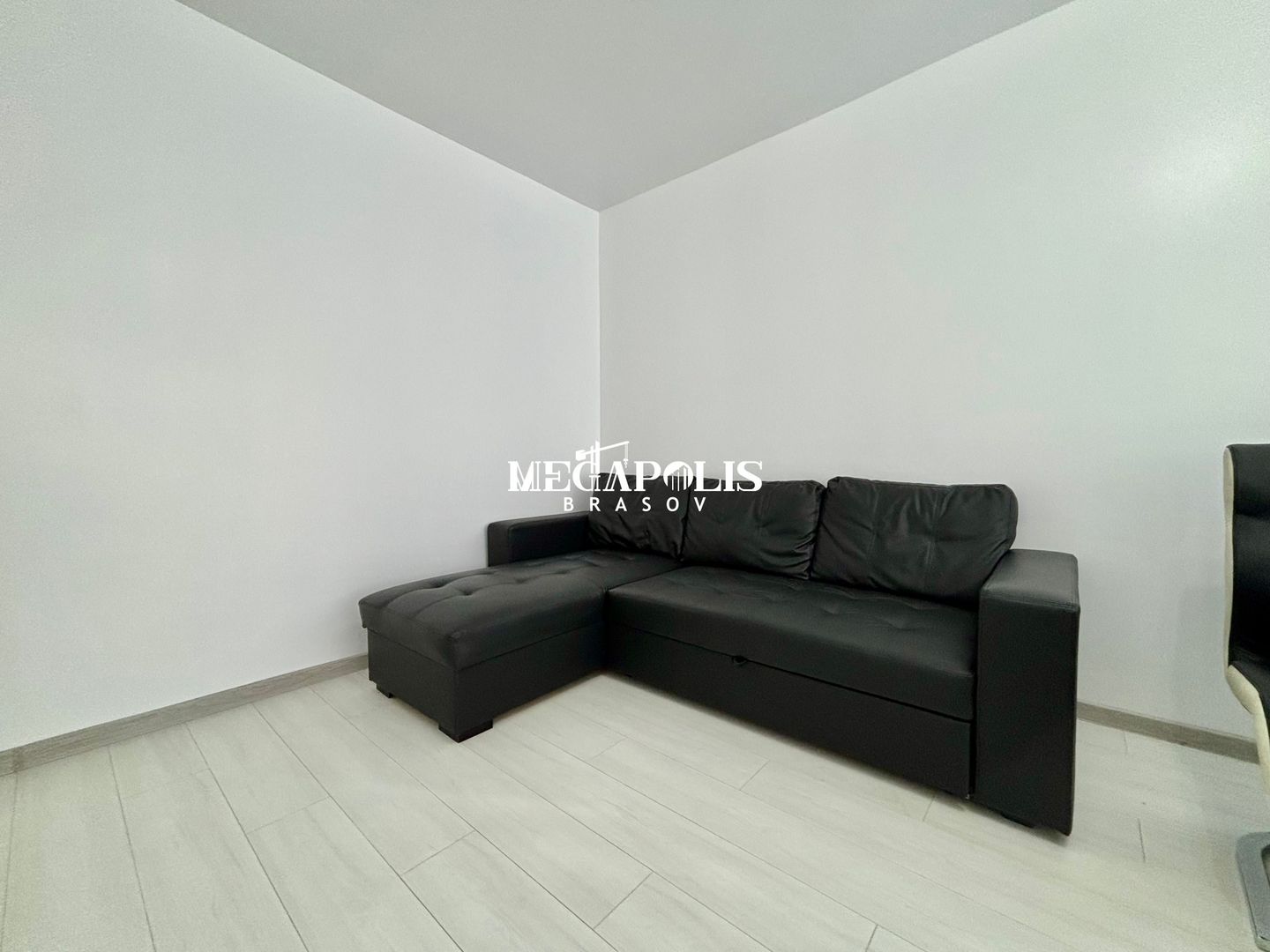 Apartament 2 camere | Decomandat | Parcare | Boxă | Tractorul - Poză 9