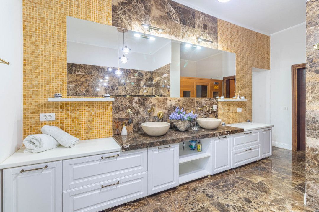 Casa din Natura Balotesti-6300 mp teren-Acces privat la lac si ponton propriu - Poză 4