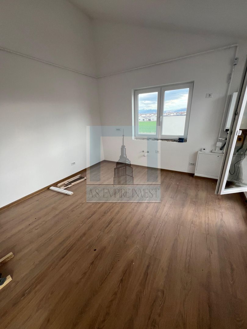 Apartament 3 camere / penthouse pe doua nivele - zona Sanpetru - Poză 2