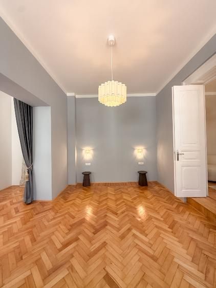 Rare Find | Apartament de Design în casă - Poză 9