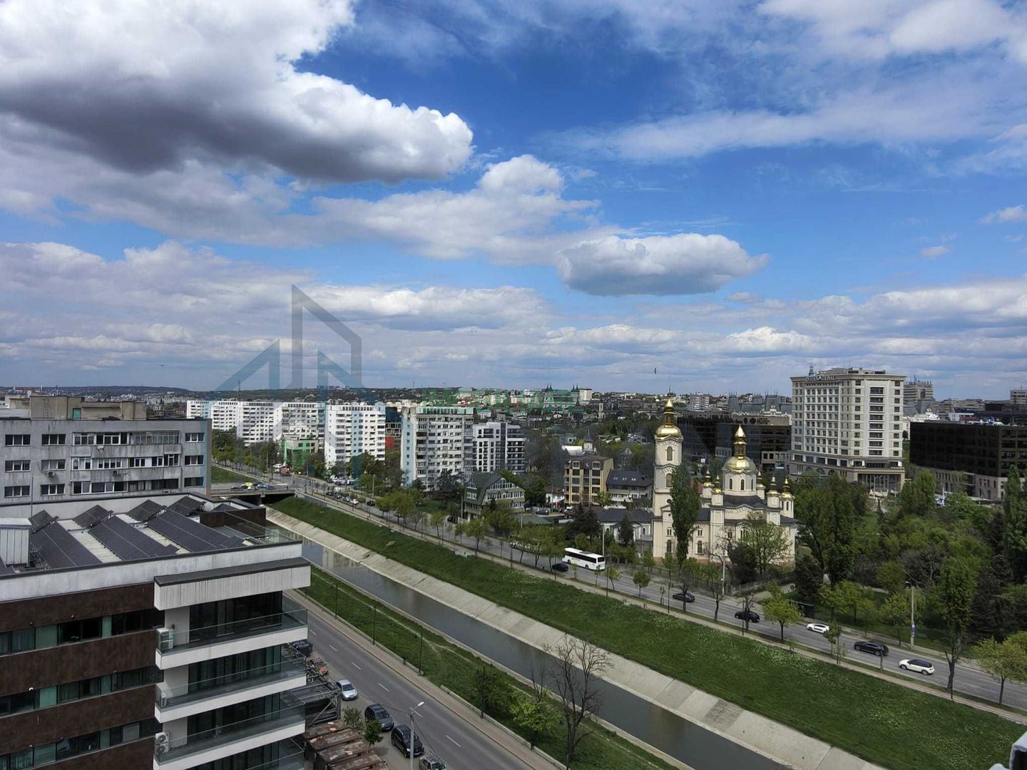 Apartament 3 camere de vânzare – Podu Roș, aproape de Palas - Poză 1