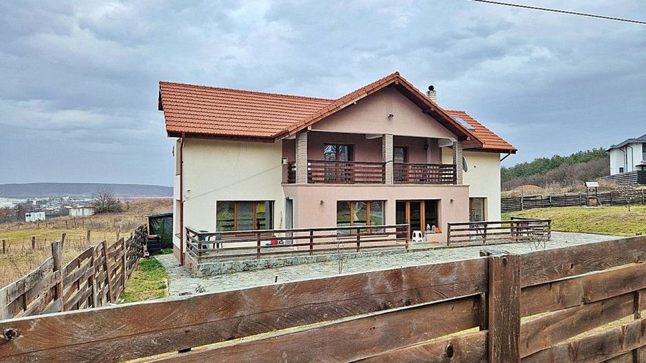 Vanzare vila deosebita, 7 camere, Labusesti-Uiasca - Poză 20