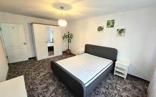 Apartament 2 Camere Decomandat Complet Renovat - Poză 1