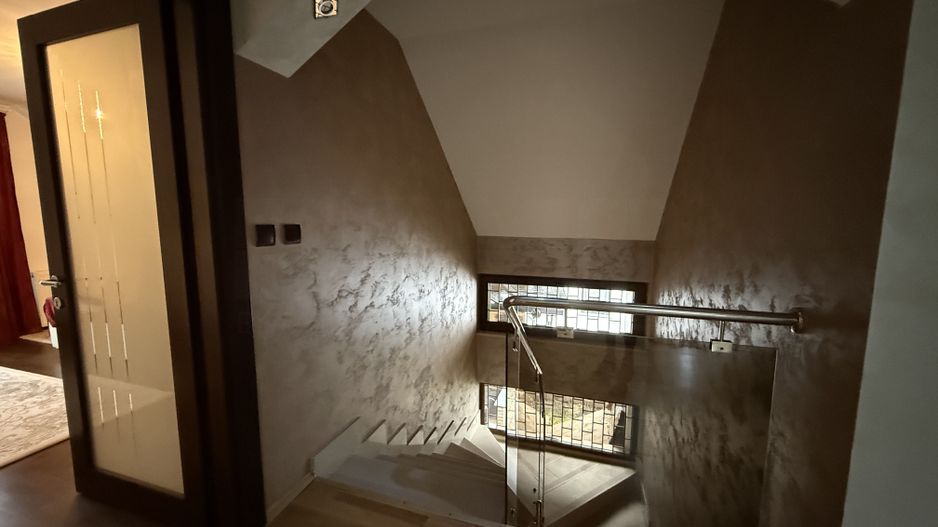 Casă 4 dormitoare | 230 MP | Central | Mobilată & Utilată | 280.000 € - Poză 36