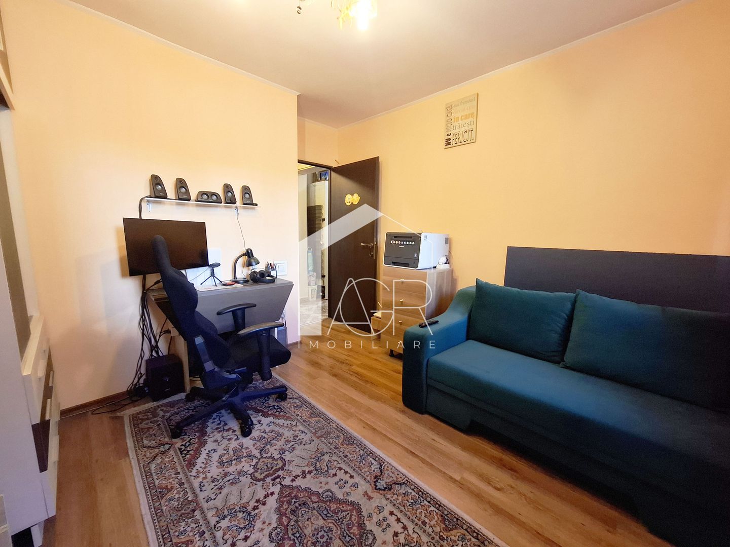 Apartament cu 3 camere, decomandat, zona Vest - Poză 7
