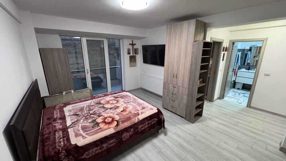 Apartament 1 camera Dec 38 mp Bucium 66500 euro. - Poză 5