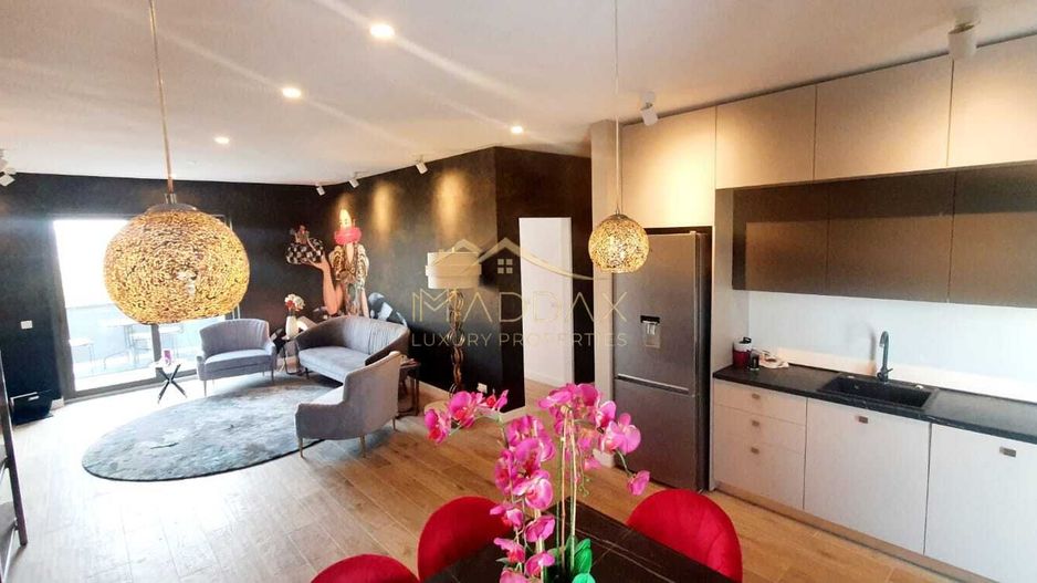 Penthouse cu 3 camere/ 107 mp utili / terasa 143 mp/ Stefan cel Mare - Poză 2