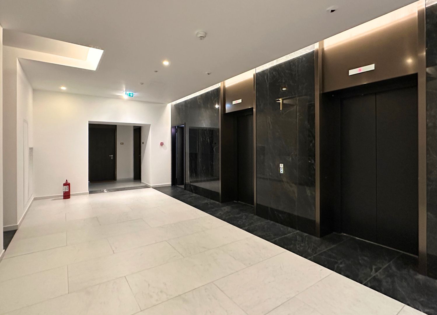 Închiriere apartament 4 camere cu grădină proprie ONE Verdi - Poză 44