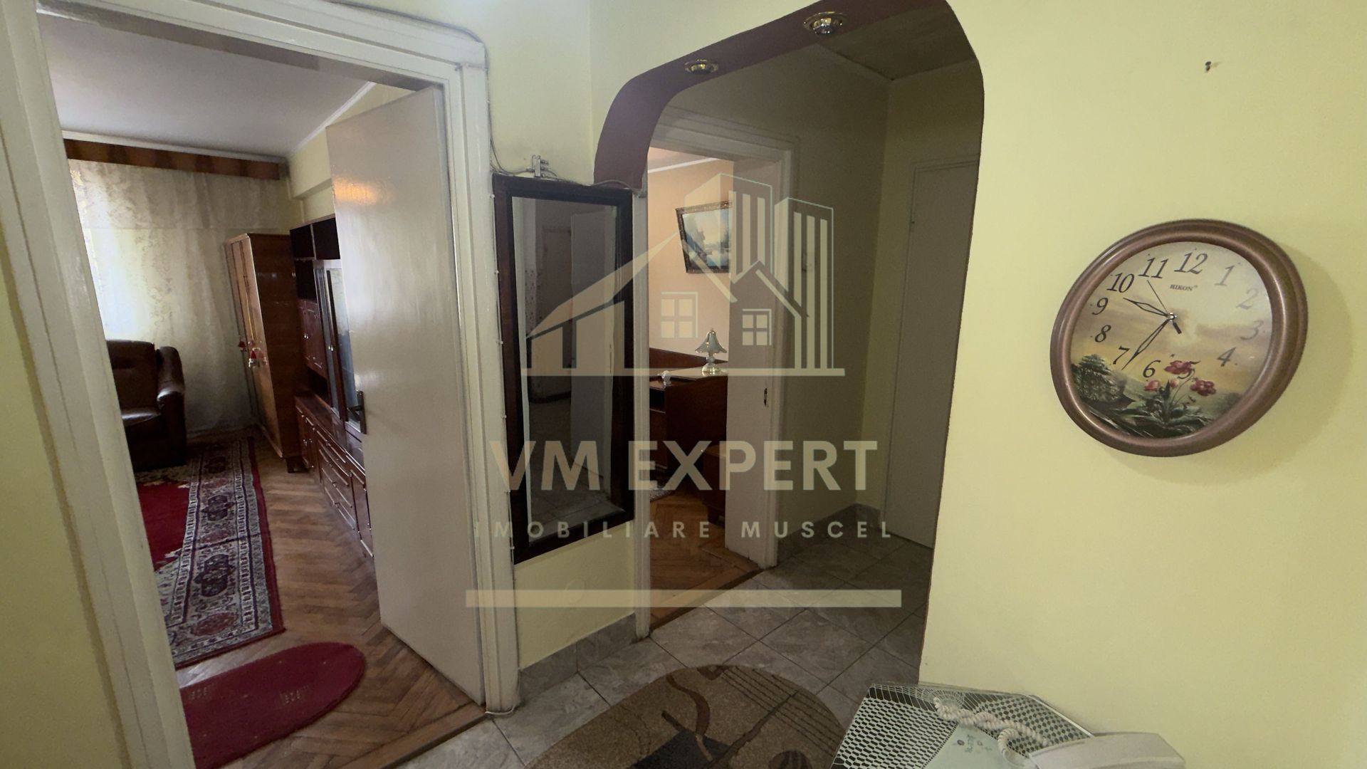 APARTAMENT 2 CAMERE ETAJ 4 ZONA ULTRACENTRALĂ CAMPULUNG - Poză 11