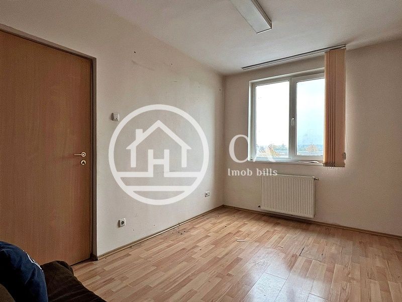 Apartament de vânzare cu 2 camere pe Calea Borșului, Oradea - Poză 4