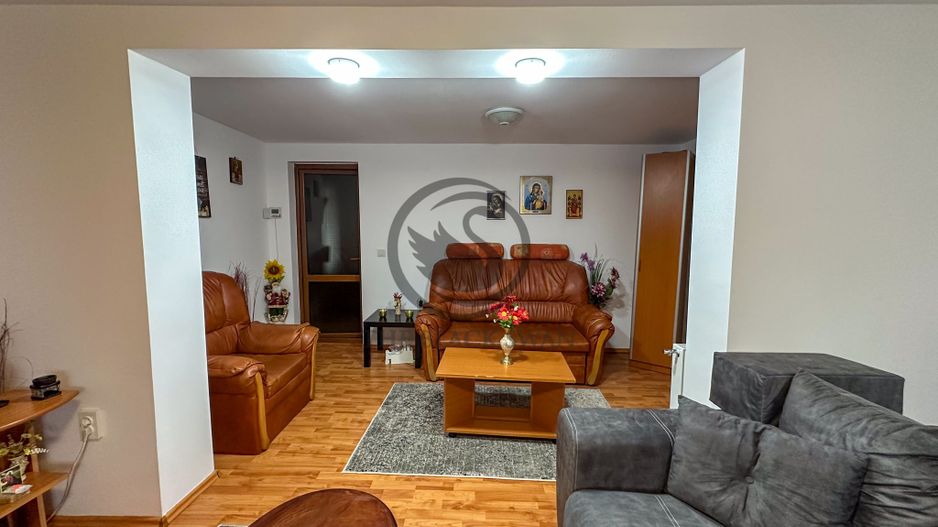 Casa cu 5 camere de vanzare l Cocorastii Colt - Prahova l Comision 0% - Poză 4