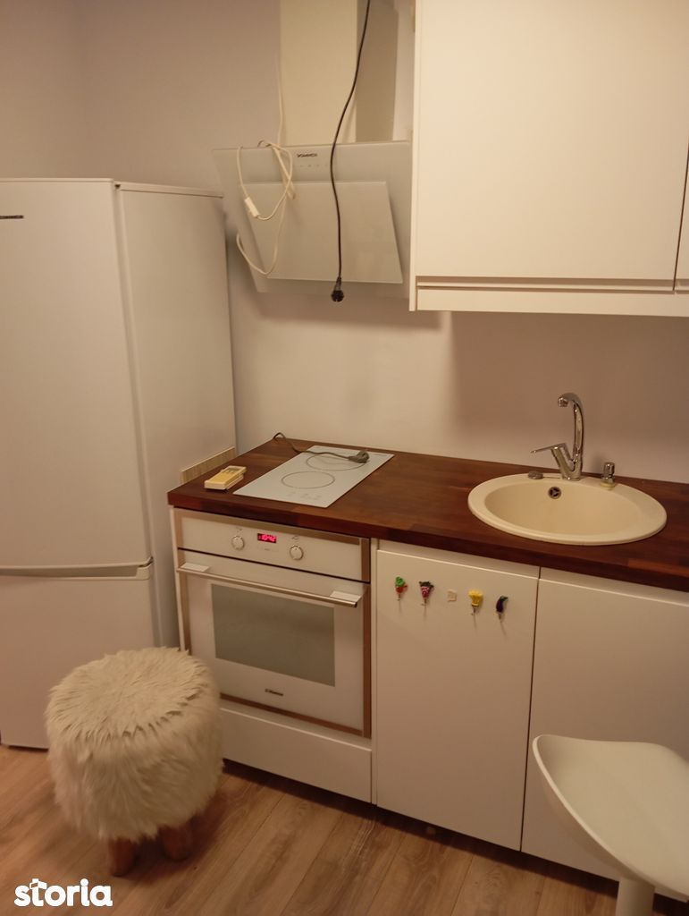 Garsoniera renovata, centrul vechi, centrala proprie, imobil fara risc - Poză 10