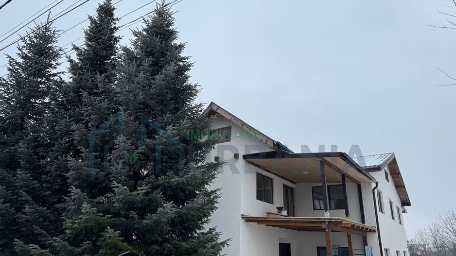 Casă - Iași, com. Holboca – la 10–15 minute de centrul orașului - Poză 1