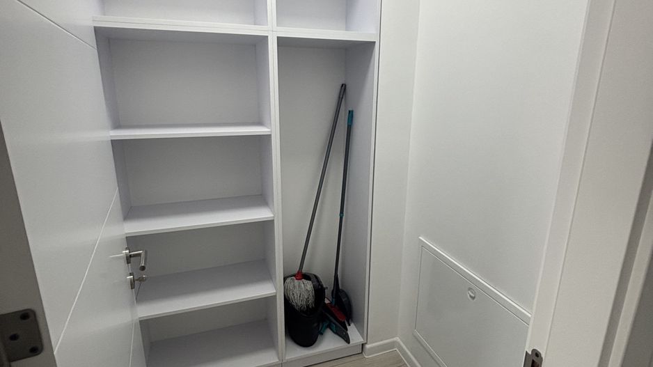 Chirie 2 Camere GranVia Lake View - Terasă cu vedere la Lac - Poză 15