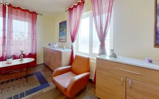 Proprietate pe 2 niveluri, curte individuala si garaj, cartier linistit, Rasnov. - Poză 35