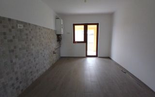 Duplex cu 5 camere in Dumbravita - Poză 7