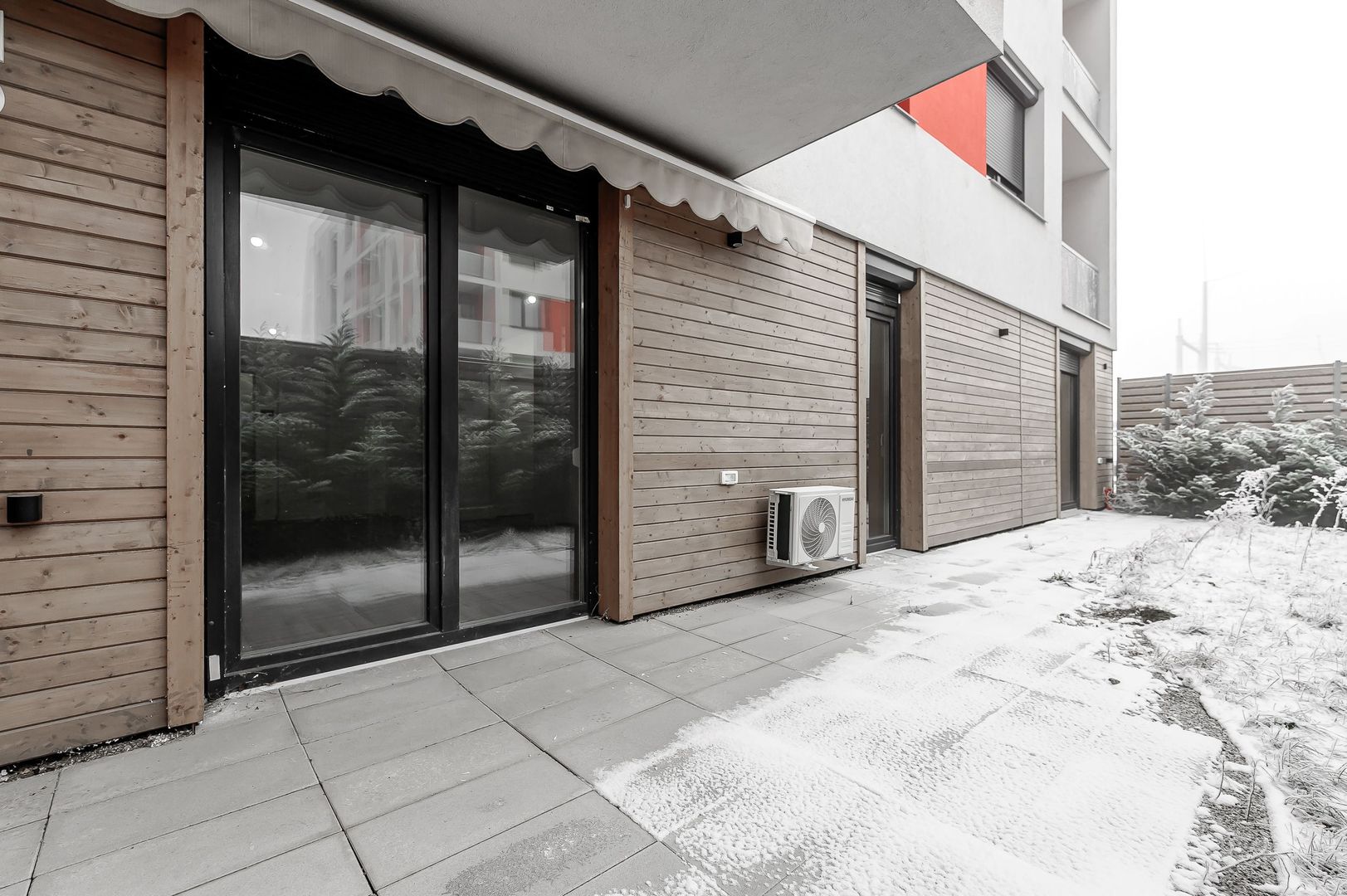 Apartament  4 camere cu gradina  Ared City  R35 - Poză 3