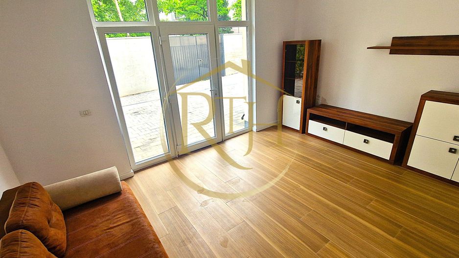 SAD de închiriat într-un triplex modern ideal pentru locuință si activități - Poză 3