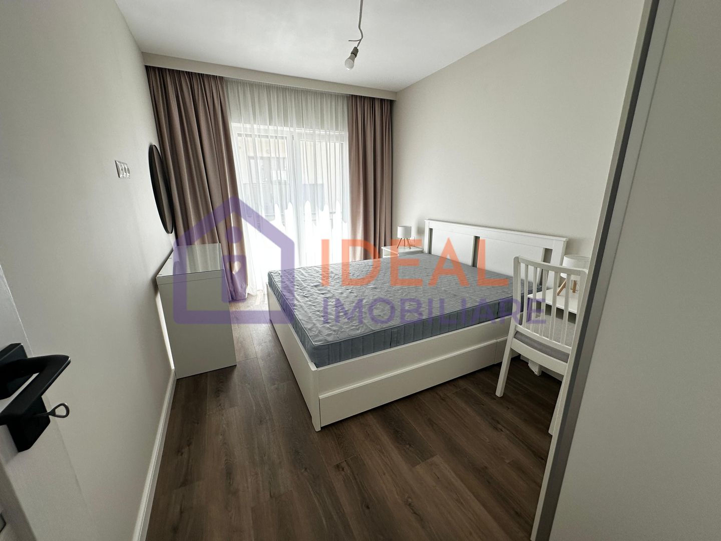 Apartament de vanzare 2 camere la alb -  zona Doamna Stanca - Poză 1