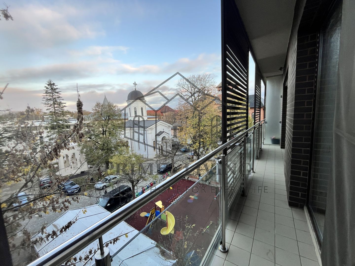 APARTAMENT DEOSEBIT CU 3 CAMERE LA VÂNZARE  IN PIATA VICTORIEI - Poză 10