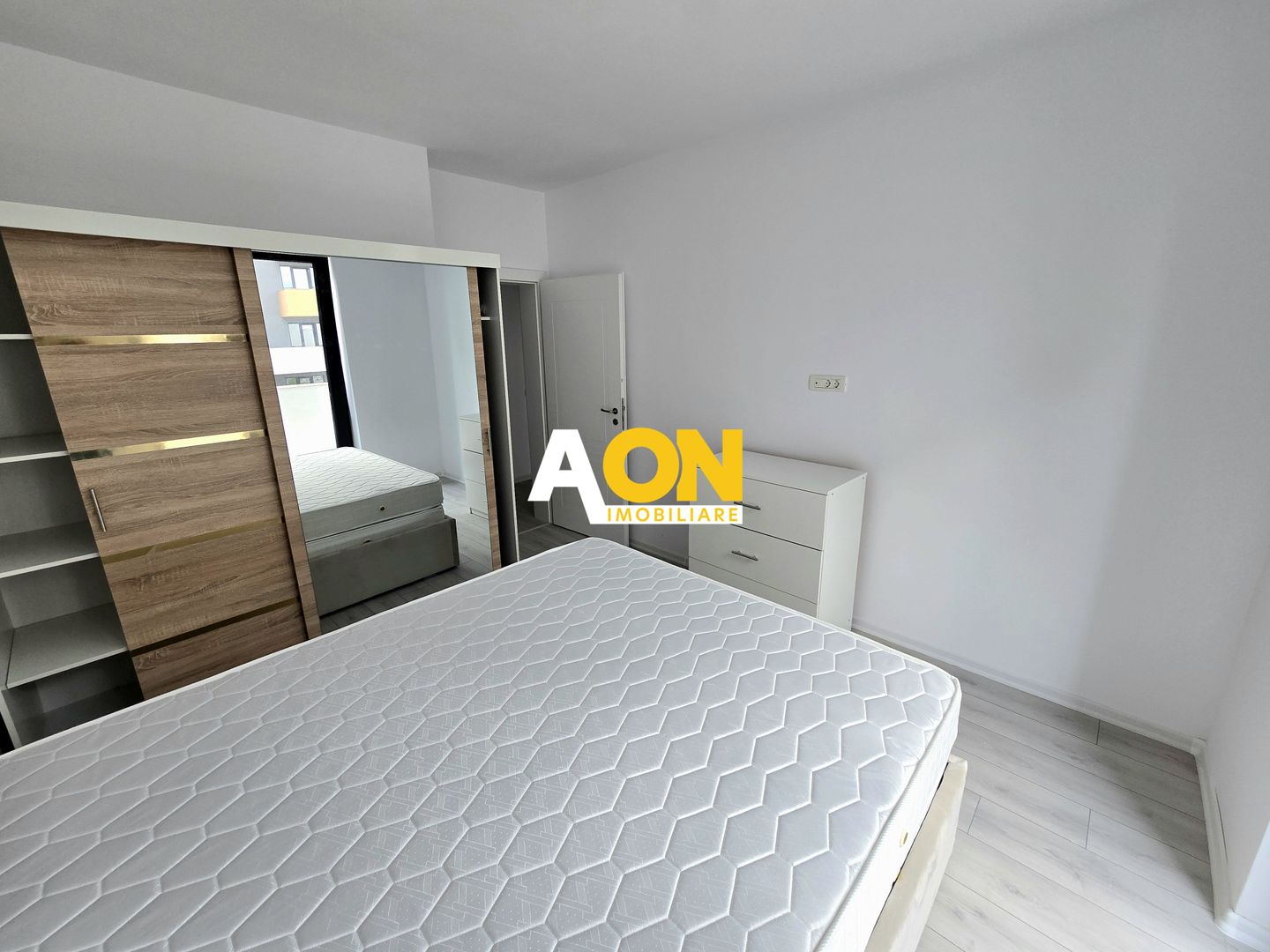 Apartament 3 Camere, Complet Mobilat, Prima Închiriere, Zona Alba Mall - Poză 2