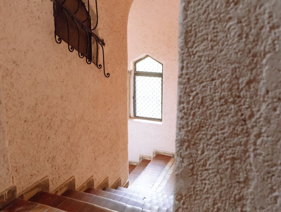 Studio superb (Garsonieră) Cismigiu, Blocul Florentin, centrală, balcon. - Poză 16