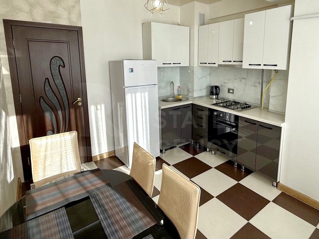 Chirie, apartament, 2 camere, str. Ion Creangă, Buiucani - Poză 2